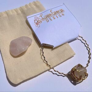 ROSE QUARTZ PALM STONE & MATCHING WIREWRAPPED GEMSTONE BRACELET SET